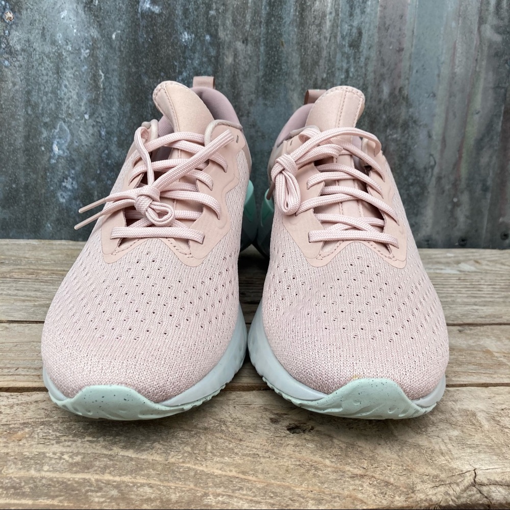 Nike Women’s Odyssey React NWOB 11 Beige Shoes - Picture 4 of 8